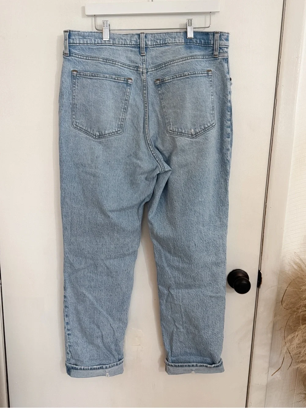 Abercrombie & Fitch Light Wash the 90s Straight Ultra High Rise Jeans 14